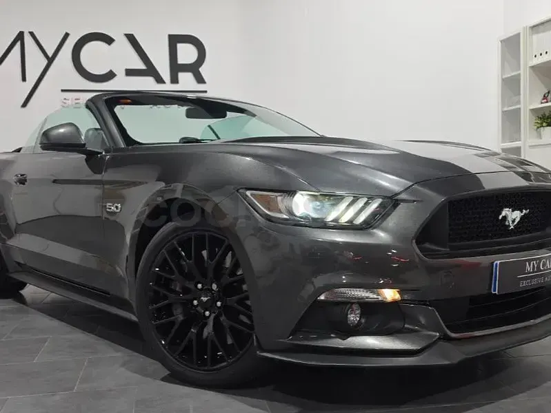 Usado Ford Mustang GT 418 CV (307 kW) 2016 Gris / plata Descapotable