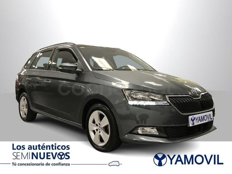 Usado Skoda Fabia 110 CV (80 kW) 2018 Gris Familiar