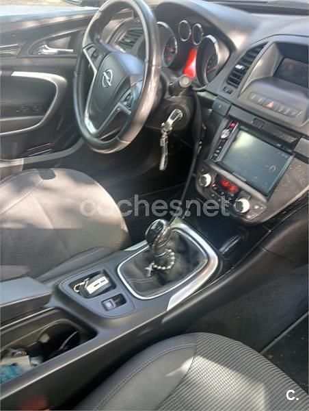 Usado Opel Insignia Edition 160 CV (117 kW) 2010 Azul Berlina