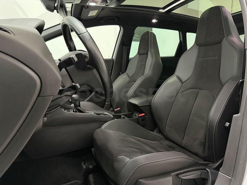 Usado Seat Leon 4Drive 300 CV (220 kW) 2019 Blanco Familiar