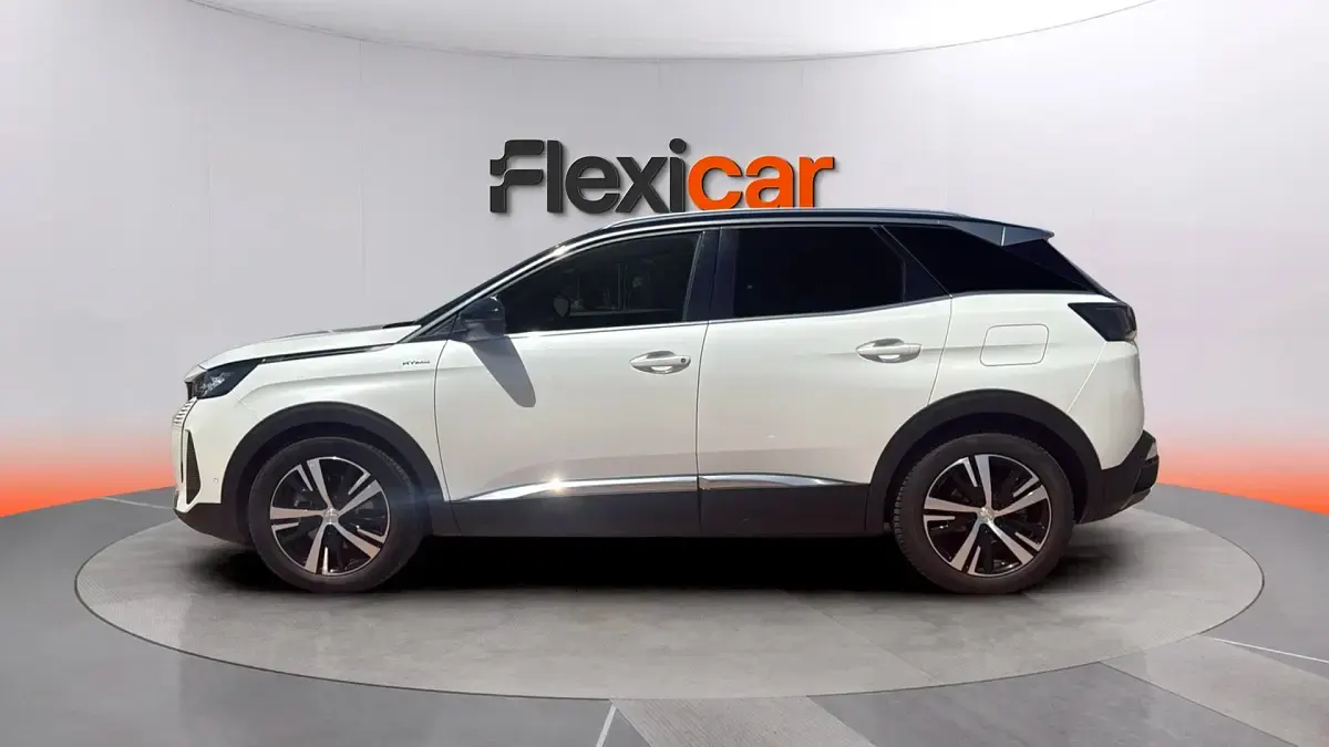 Usado Peugeot 3008 Active 180 CV (132 kW) 2022 Blanco SUV