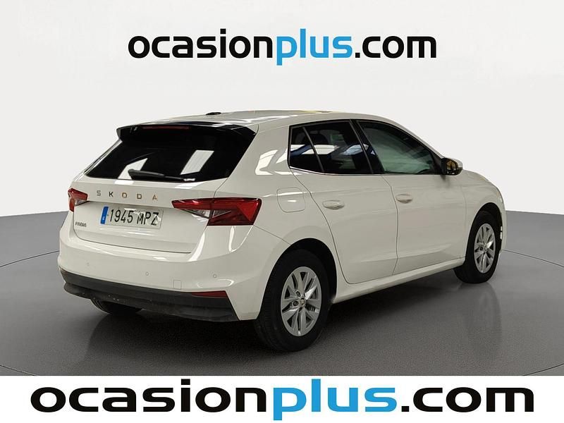 Usado Skoda Fabia Selection 95 CV (69 kW) 2024 Blanco Utilitario