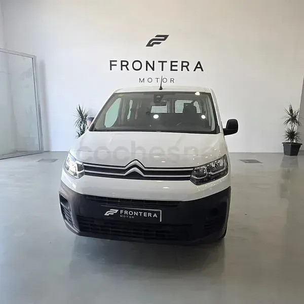 Usado Citroën Berlingo Live 102 CV (75 kW) 2022 Blanco Monovolumen