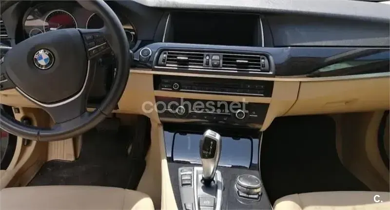 Usado BMW 520 Efficient Dynamics 190 CV (139 kW) 2016 Azul Berlina