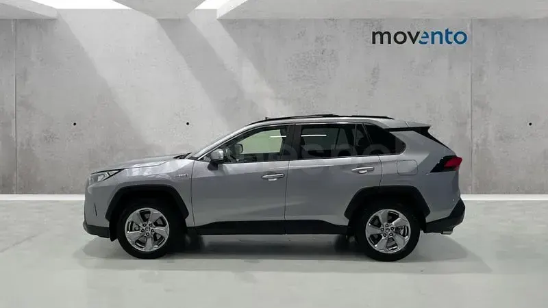 Usado Toyota RAV4 Hybrid Advance 218 CV (160 kW) 2021 Gris / plata SUV