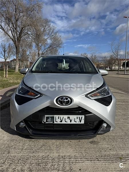 Gris / plata Usado 2020 Toyota Aygo X-play Utilitario | 10.500 € (Buen precio) - Imagen 1/4