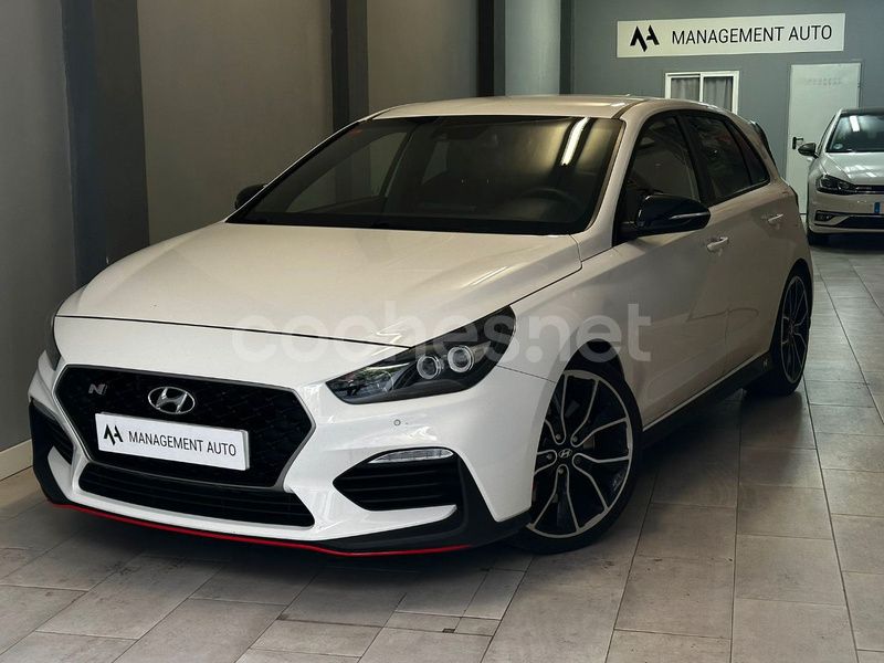 Blanco Usado 2019 Hyundai i30 Berlina | 29.190 € (Precio justo) - Imagen 1/4