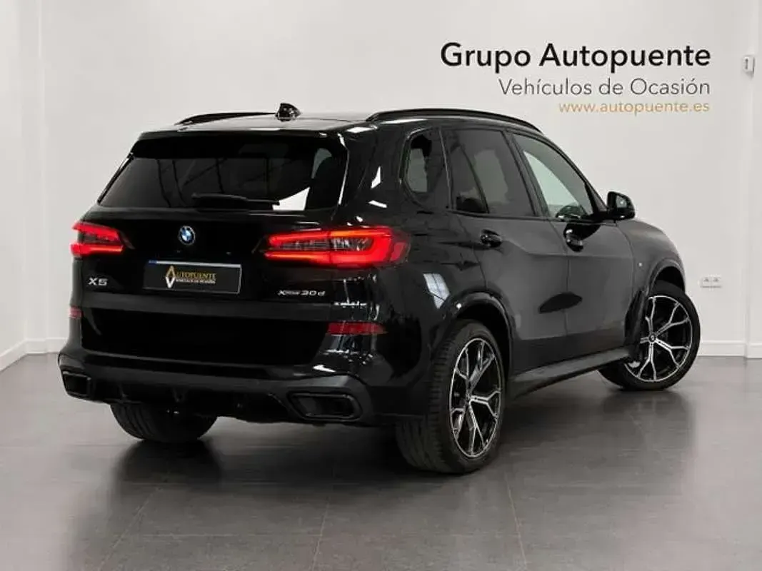 Usado BMW X5 Comfort Edition 286 CV (210 kW) 2022 Negro SUV