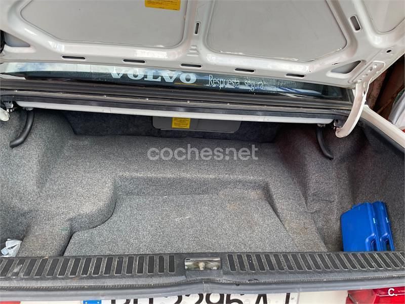 Usado Volvo 740 121 CV (88 kW) 1990 Blanco Berlina