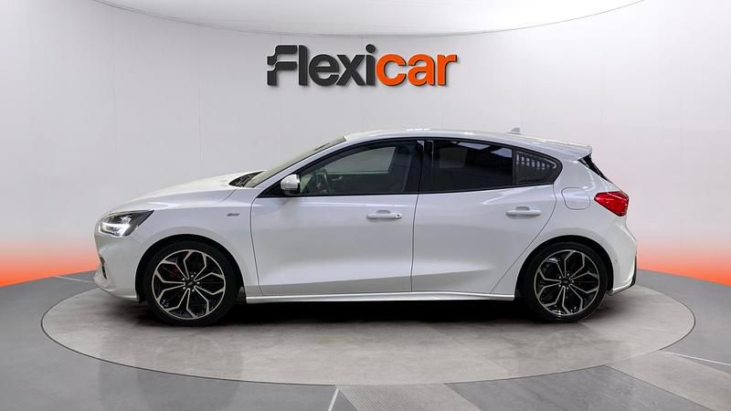 Usado Ford Focus ST-Line 125 CV (91 kW) 2020 Blanco Utilitario