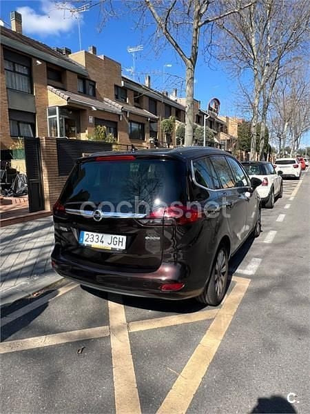 Usado Opel Zafira Tourer Excellence 136 CV (100 kW) 2015 Granate Monovolumen