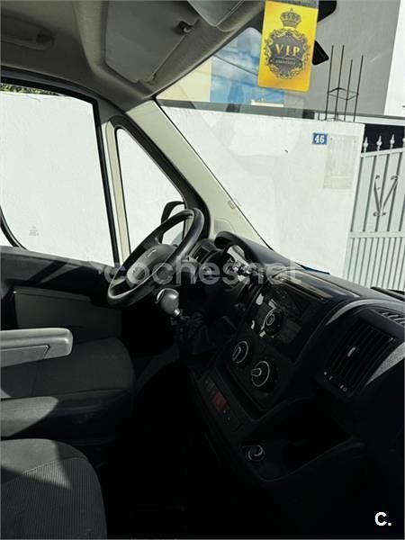 Usado Peugeot Boxer 130 CV (95 kW) 2012 Blanco Van