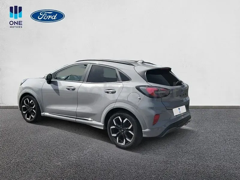 Usado Ford Puma ST-Line X 125 CV (91 kW) 2023 Gris / plata SUV