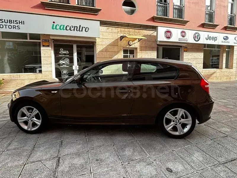 Usado BMW 116 122 CV (89 kW) 2010 Marrón Utilitario