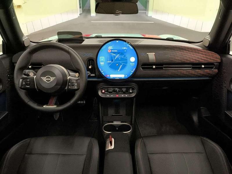 Usado Mini John Cooper Works 231 CV (169 kW) 2025 Verde Utilitario