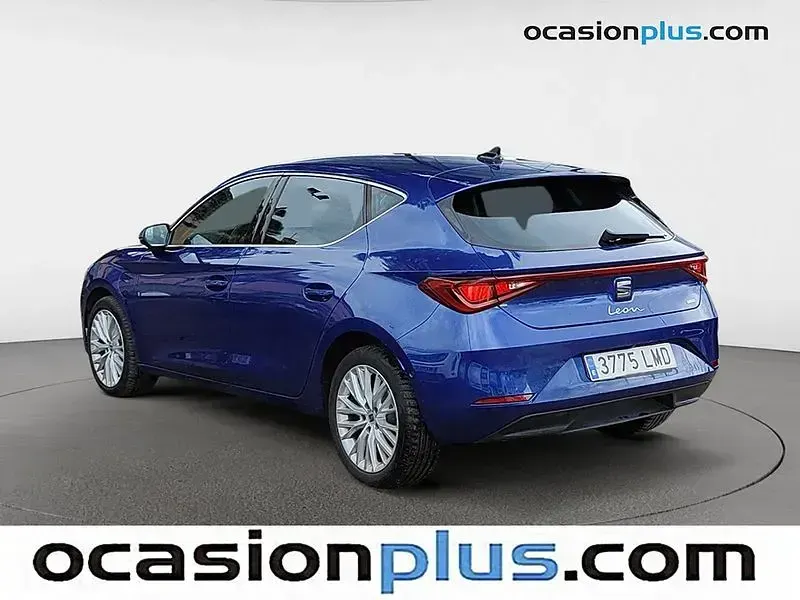 Używany Seat Leon XCELLENCE 204 KM (150 kW) 2021 Niebieski Hatchback