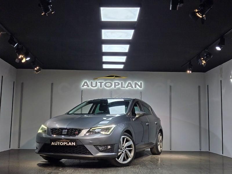 Usado Seat Leon FR 150 CV (110 kW) 2015 Beige Berlina