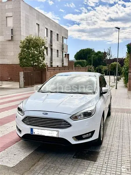 Usado Ford Focus Titanium 115 CV (84 kW) 2015 Blanco Berlina
