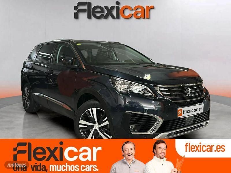 Usado Peugeot 5008 Allure 131 CV (96 kW) 2018 Azul Monovolumen