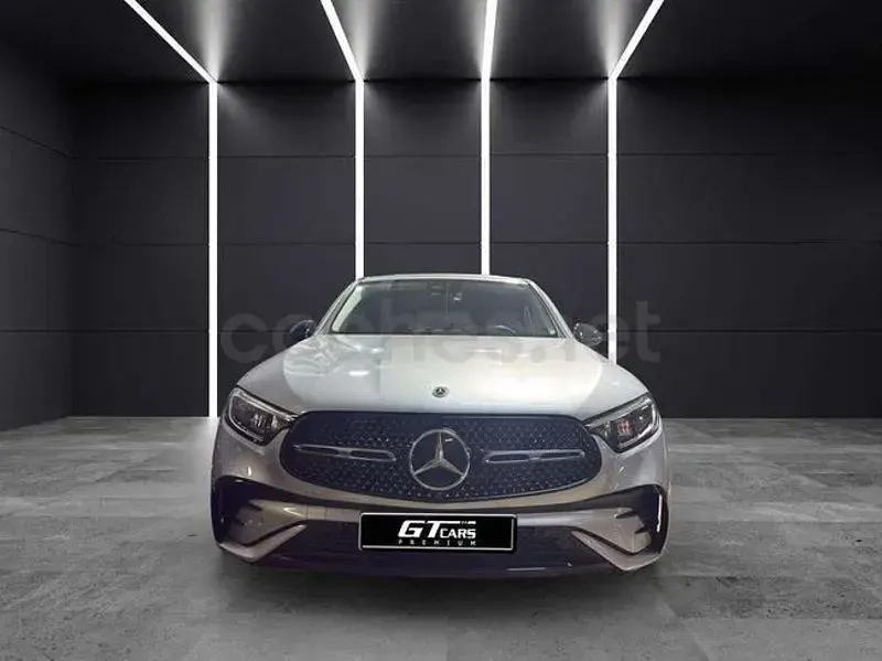 Usado Mercedes GLC300e 313 CV (230 kW) 2024 Gris / plata SUV