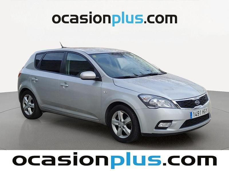 Używany Kia Ceed Active 126 KM (92 kW) 2011 Szary Hatchback