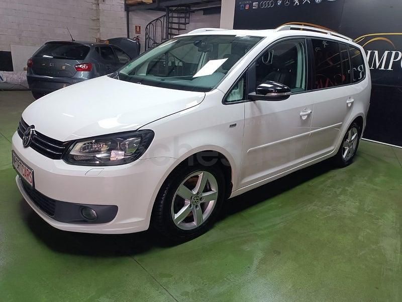 Usado VW Touran Advance 140 CV (102 kW) 2013 Blanco Monovolumen