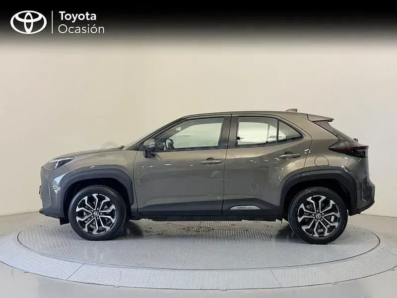Usado Toyota Yaris Cross Active 116 CV (85 kW) 2023 Verde SUV