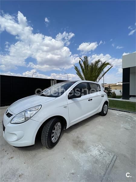 Blanco Usado 2011 Hyundai i20 Classic Berlina | 5990 € (Precio justo) - Imagen 1/1