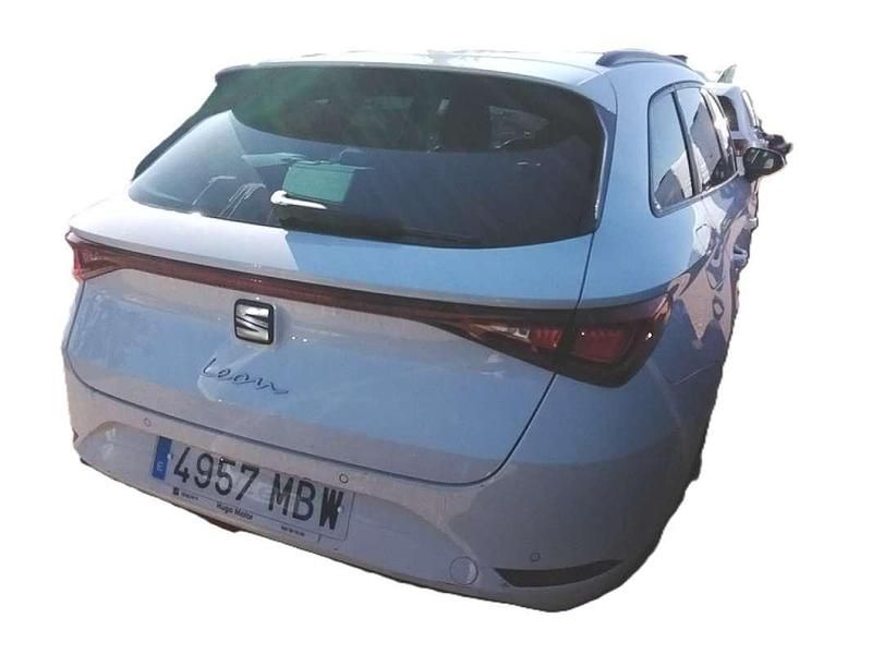 Usado Seat Leon ST Style 116 HP (85 kW) 2022 Branco Carrinha