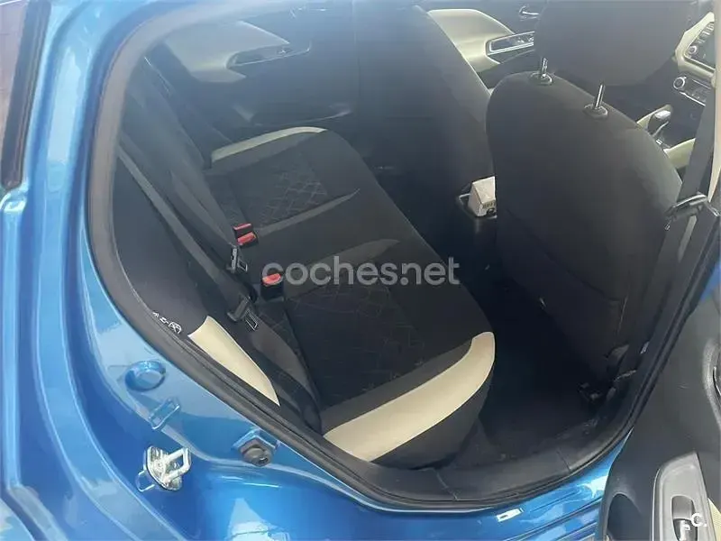 Usado Nissan Micra 100 CV (73 kW) 2019 Azul Utilitario
