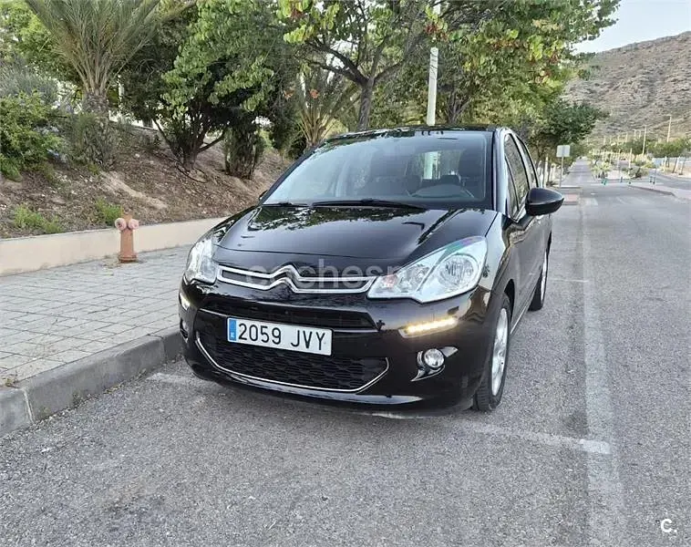 Usado Citroën C3 Feel 82 CV (60 kW) 2016 Negro Berlina