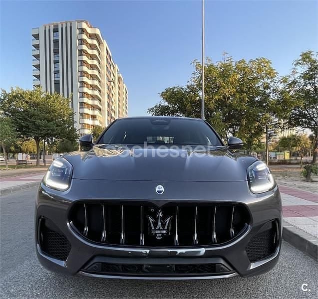 Gris / plata Usado 2023 Maserati Grecale GT SUV | 67.900 € (Precio justo) - Imagen 1/4