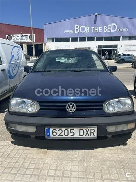Usado VW Golf Cabriolet 100 CV (73 kW) 1998 Azul Descapotable