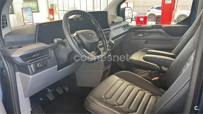 Usado Ford Tourneo Titanium X 150 CV (110 kW) 2024 Azul Monovolumen