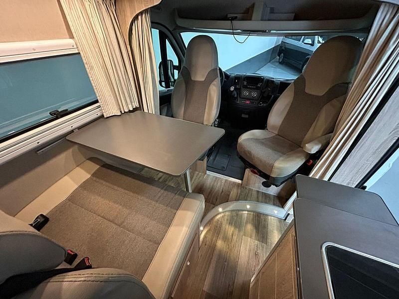 Usado Citroën Jumper 131 CV (96 kW) 2018 Blanco Monovolumen