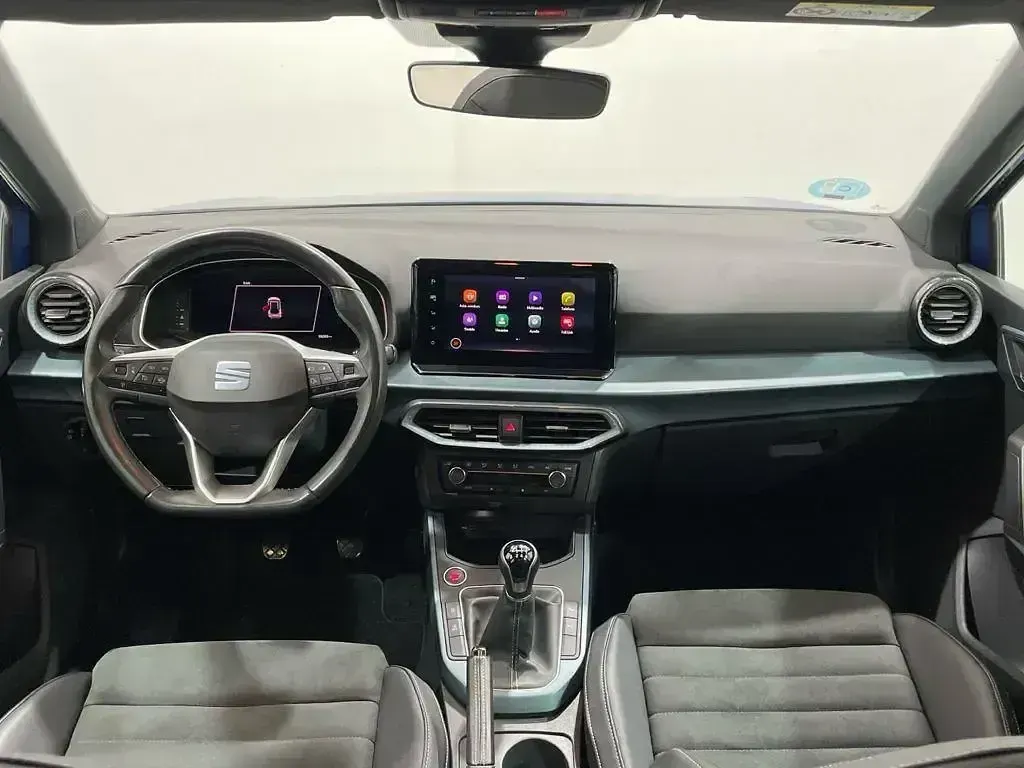 Usado Seat Arona Xperience 110 CV (80 kW) 2022 Azul SUV