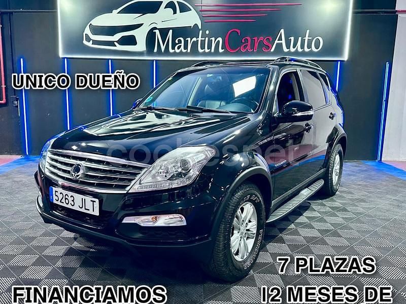 Negro Usado 2016 Ssangyong (KGM) Rexton Limited SUV | 9999 € (Super precio) - Imagen 1/4