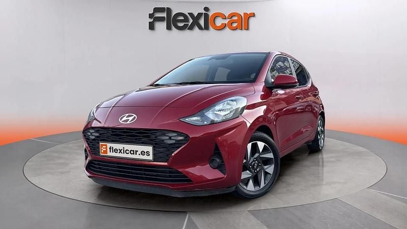 Usado Hyundai i10 67 CV (49 kW) 2024 Rojo Utilitario