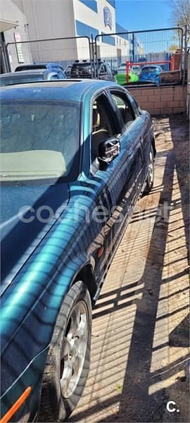 Usado Jaguar S-Type Executive 240 CV (176 kW) 2001 Verde Berlina