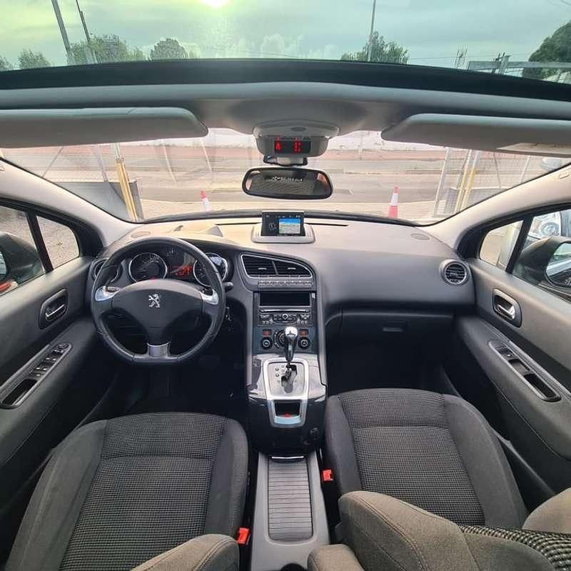 Usado Peugeot 5008 Allure 165 CV (121 kW) 2018 Gris Monovolumen