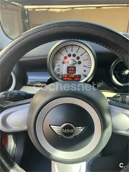 Usado Mini Cooper Clubman 120 CV (88 kW) 2010 Granate Familiar
