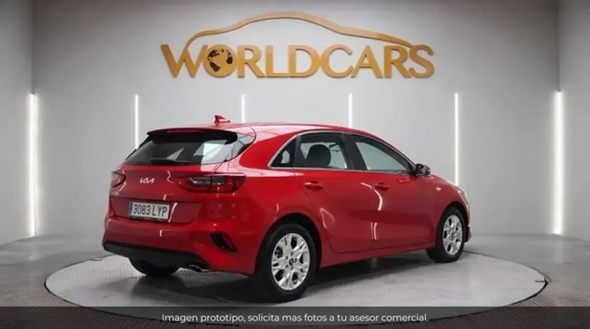 Usado Kia Ceed 120 CV (88 kW) 2022 Rojo Utilitario