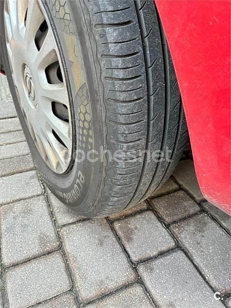 Usado Opel Corsa Selective 75 CV (55 kW) 2012 Rojo Berlina