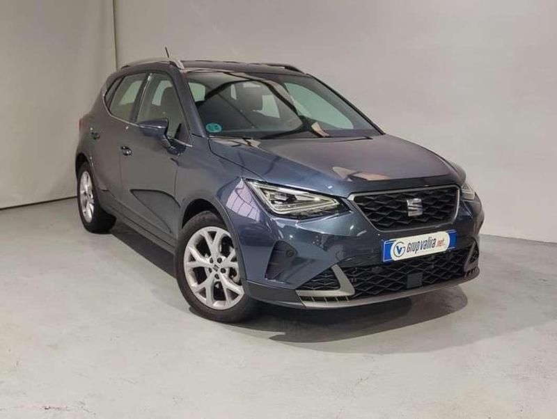 Używany Seat Arona FR 116 KM (85 kW) 2023 Szary SUV