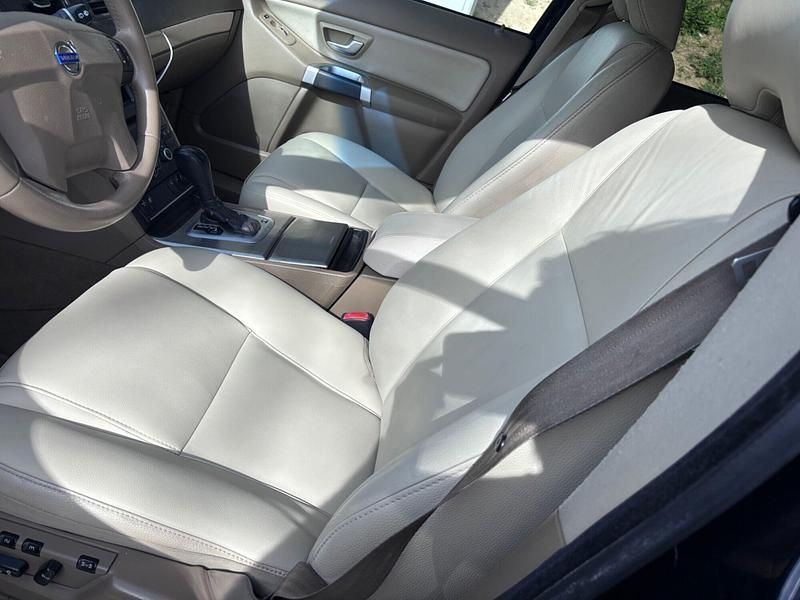 Usado Volvo XC90 Momentum 200 CV (147 kW) 2010 Azul SUV