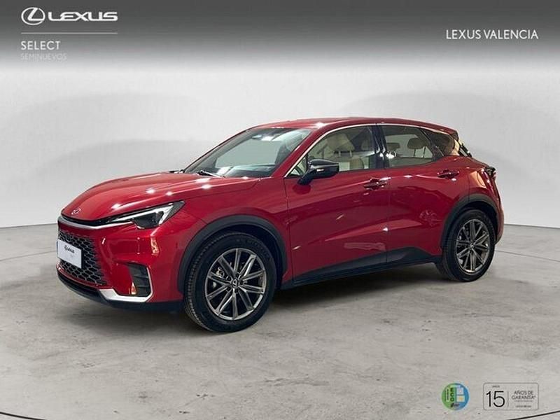 Usado Lexus LBX 136 CV (100 kW) 2025 Rojo SUV