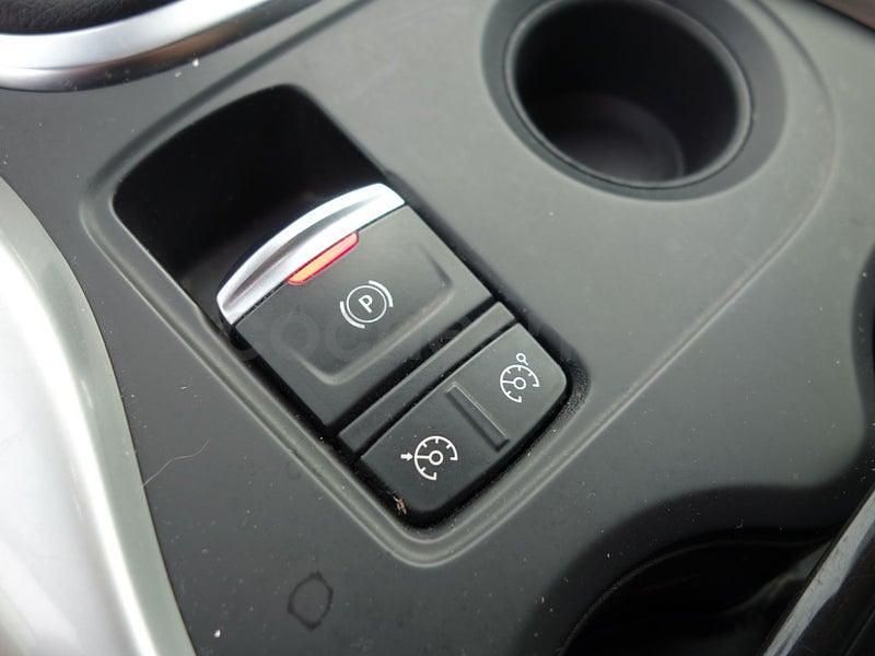 Usado Renault Kadjar Zen 130 CV (95 kW) 2017 Azul SUV