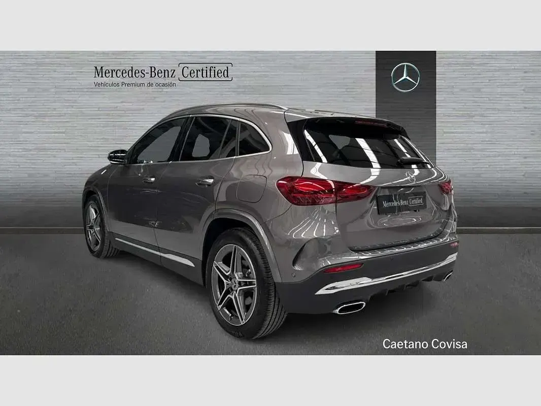 Usado Mercedes GLA200 163 CV (119 kW) 2025 Gris SUV