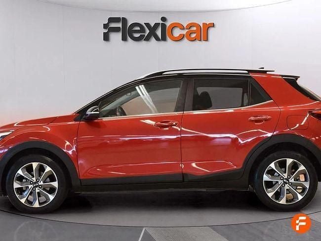 Usado Kia Stonic 100 CV (73 kW) 2018 Rojo SUV