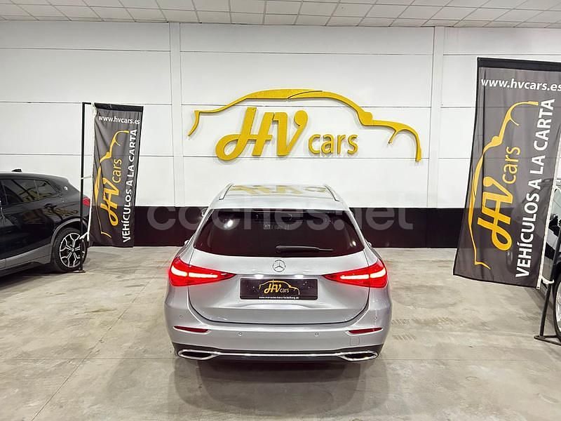 Usado Mercedes C220 200 CV (147 kW) 2022 Gris / plata Familiar